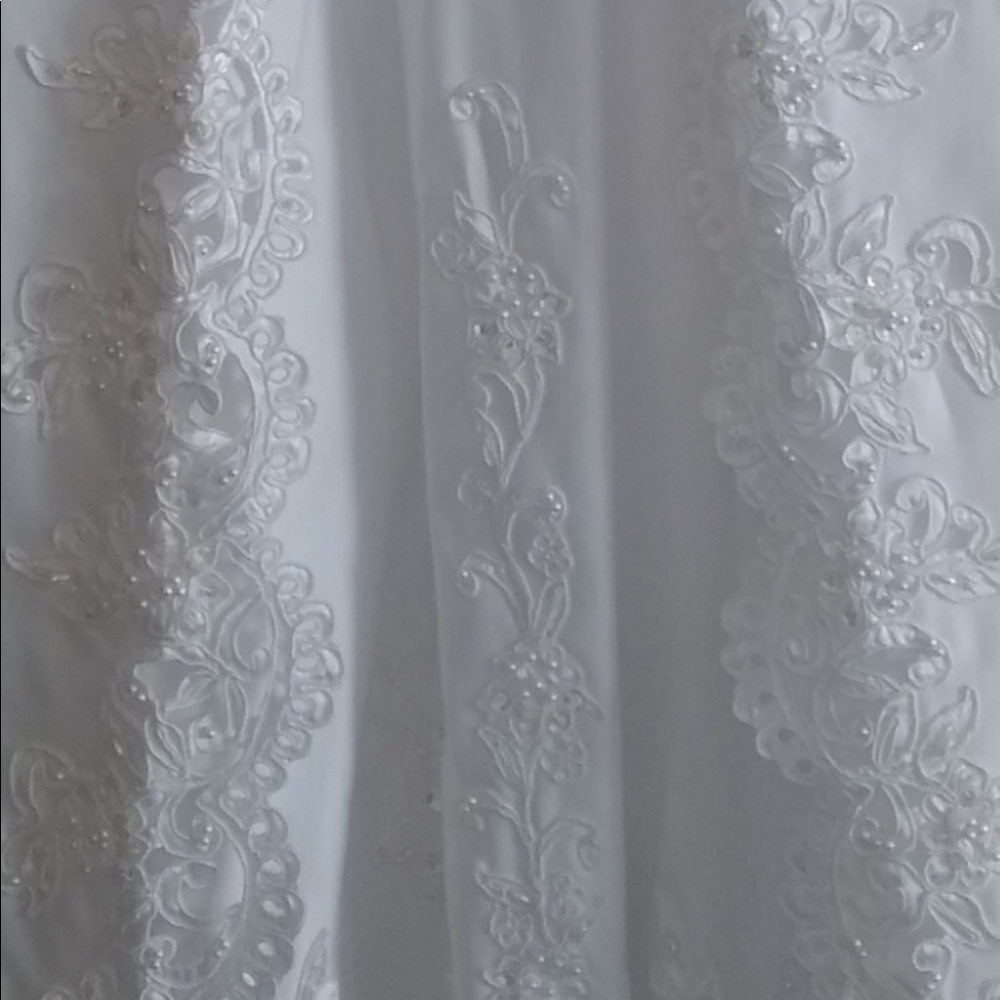 White Wedding Dress - Picture 9 of 10
